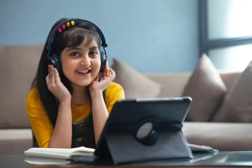 girl-enjoying-online-schooling